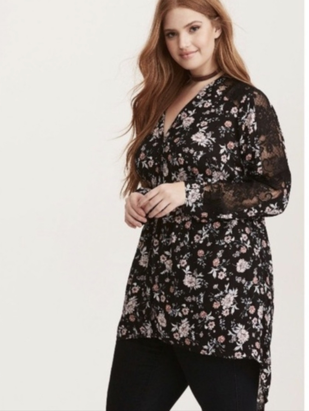 Torrid Sz 2 Women’s Black Floral V-Neck Peasant Blouse